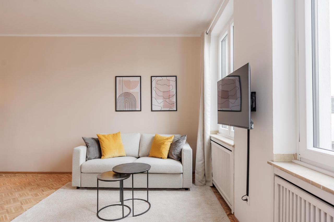 Flats 4 You, Moderne City Wohnung Naehe Hbf, Due-Messe 20 Min, Netflix, Kueche ドゥイスブルグ エクステリア 写真