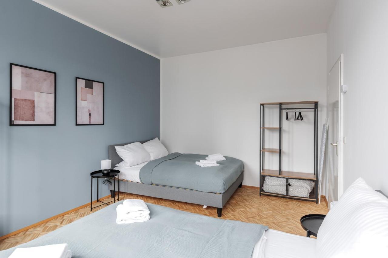 Flats 4 You, Moderne City Wohnung Naehe Hbf, Due-Messe 20 Min, Netflix, Kueche ドゥイスブルグ エクステリア 写真