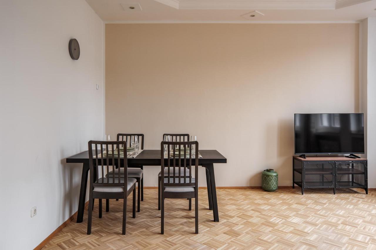 Flats 4 You, Moderne City Wohnung Naehe Hbf, Due-Messe 20 Min, Netflix, Kueche ドゥイスブルグ エクステリア 写真
