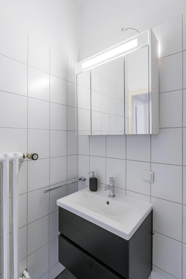 Flats 4 You, Moderne City Wohnung Naehe Hbf, Due-Messe 20 Min, Netflix, Kueche ドゥイスブルグ エクステリア 写真