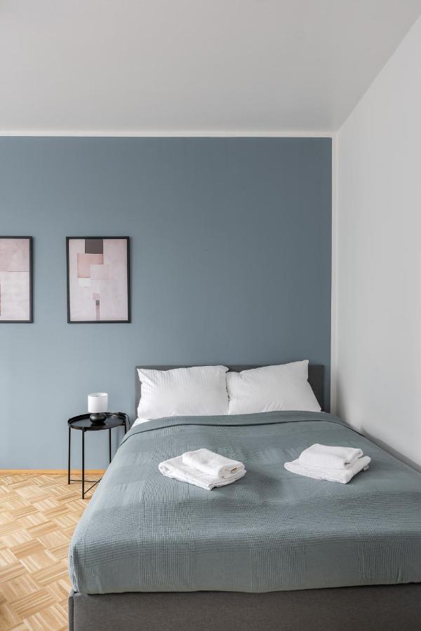Flats 4 You, Moderne City Wohnung Naehe Hbf, Due-Messe 20 Min, Netflix, Kueche ドゥイスブルグ エクステリア 写真
