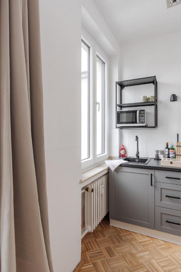 Flats 4 You, Moderne City Wohnung Naehe Hbf, Due-Messe 20 Min, Netflix, Kueche ドゥイスブルグ エクステリア 写真