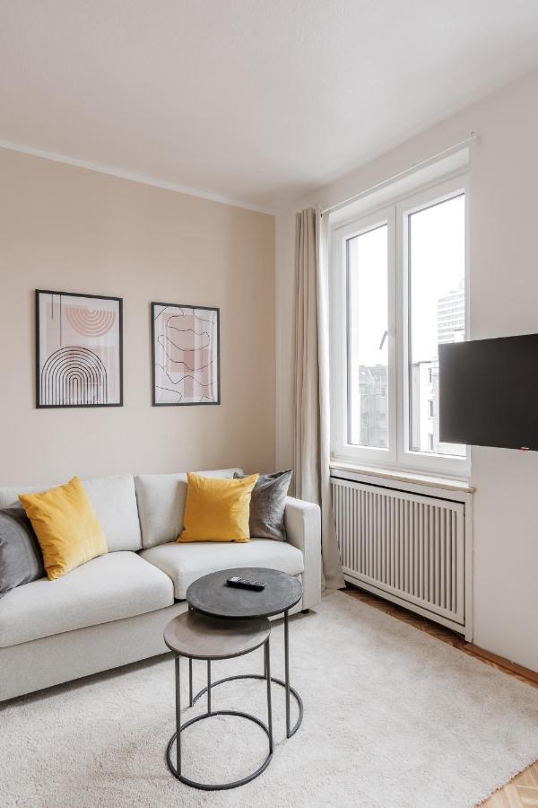 Flats 4 You, Moderne City Wohnung Naehe Hbf, Due-Messe 20 Min, Netflix, Kueche ドゥイスブルグ エクステリア 写真